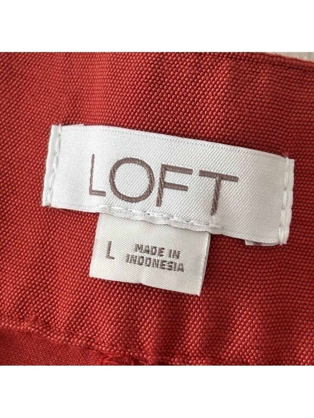 Loft Women’s Pleated Shorts - Picture 3 of 3